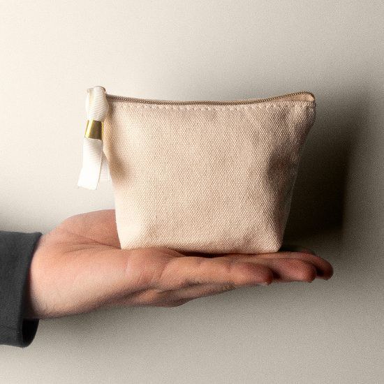 Recycled Cotton Purse with Gold Tab ARGENT